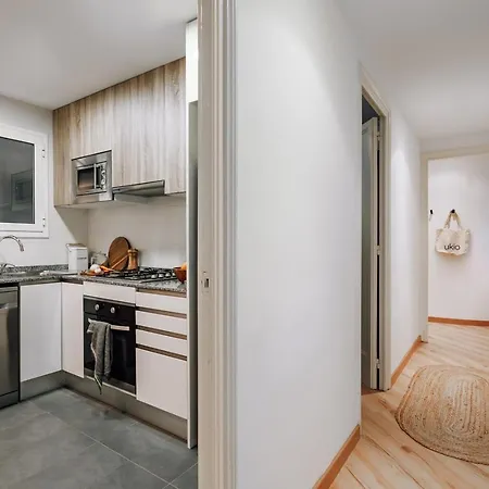 Castellar - 2 Bedrooms In Eixample Dreta * ברצלונה