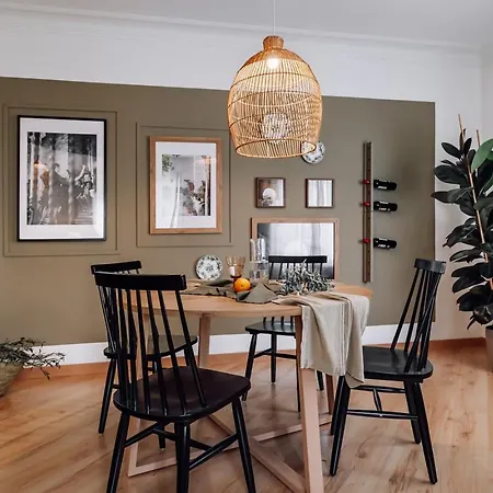 דירה Castellar - 2 Bedrooms In Eixample Dreta