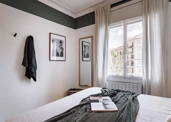 Castellar - 2 Bedrooms In Eixample Dreta *